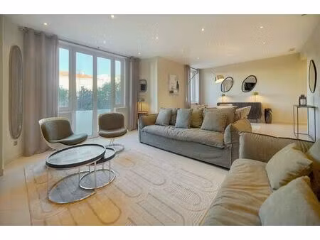 location appartement 4 pièces 150 m² à cannes (06400)