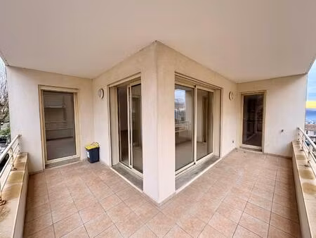 location appartement 3 pièces 87m² aubenas 07200