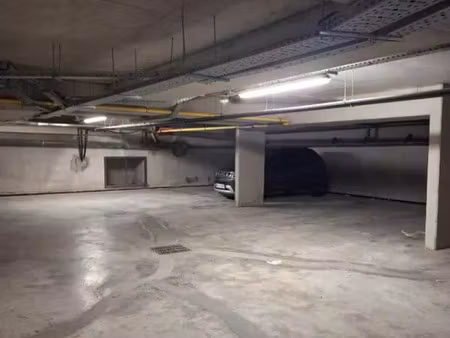 location garage 18 m² à la ciotat (13600)