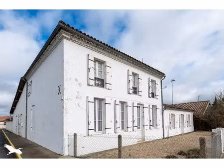 vente maison 5 pièces 135 m² à hourtin (33990)  171 200 €