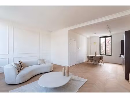 gerenoveerd duplexappartement met terras in markgravewijk