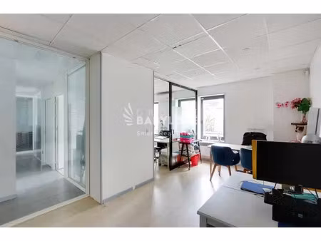 a vendre  entrée indépendante