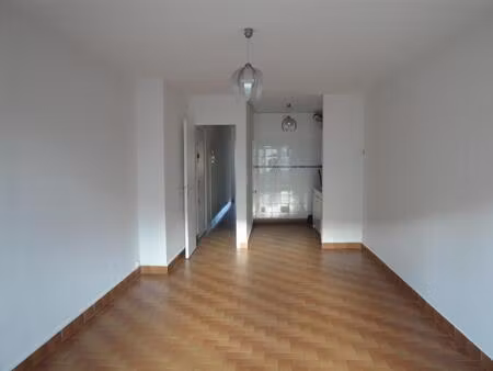 béziers  proche polygone - appartement t2  48m2 avec balcon et terrasse