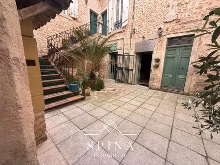 hyper centre béziers - grand local commercial de 200m2