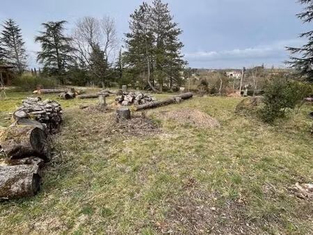 terrain 1 556 m² aureville