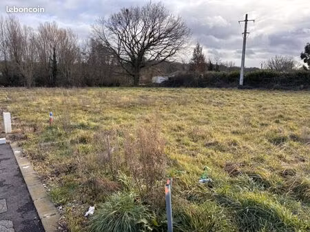 terrain 884 m² saint julien sur garonne