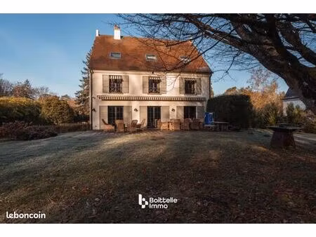 propriété 10 pièces 305 m²