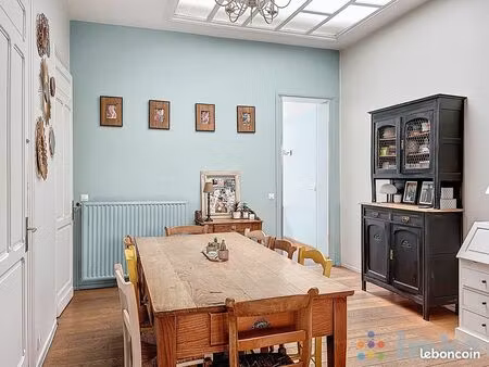 maison 5 pièces 141 m²