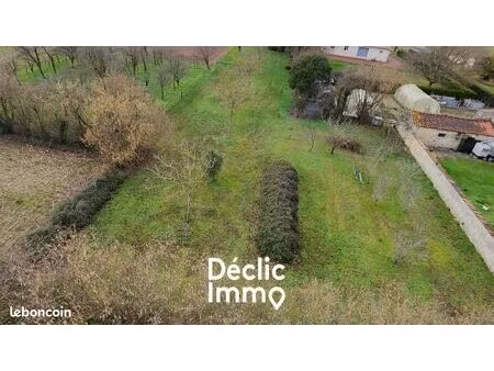 terrain 1 460 m² la brousse