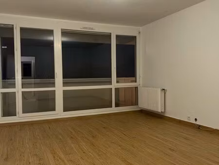 f3 68m2 parking cave proche gare