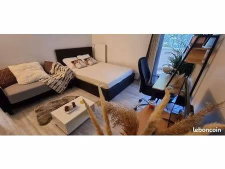 grande chambre meublée 14 m² – balcon – tout confort – rer a noisiel 5 min – 600 cc