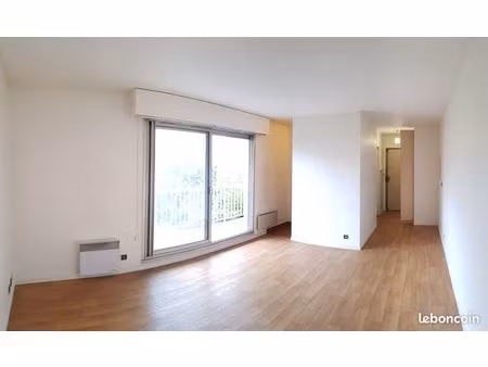 studio 30m² avec grand balcon sur jardin au 48 allée charles hildevert 93340 le raincy