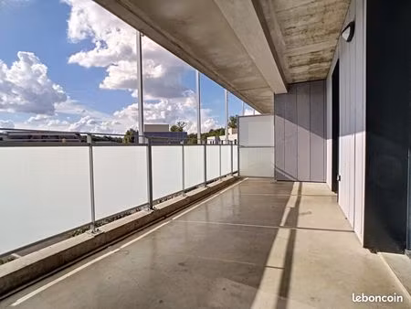 appartement 3 pièces 64 m²