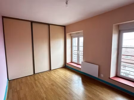 ? à louer – joli t2 à girauvoisin ?