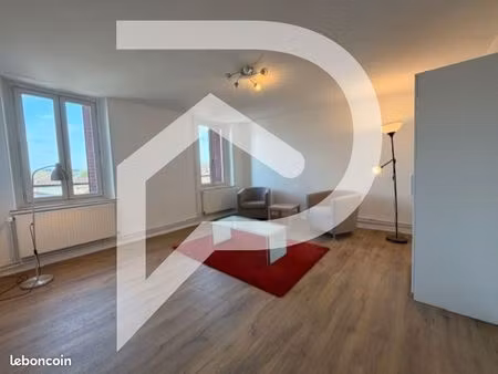 appartement 2 pièces 61 m²