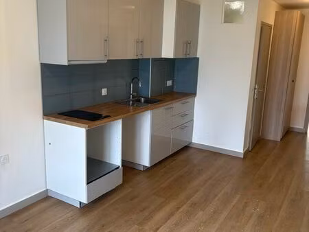 location f2 gagny centre gare