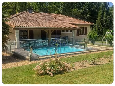 charmante maison avec piscine à 15 min de périgueux