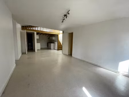 saint galmier : appartement f3 (69 m²) en location