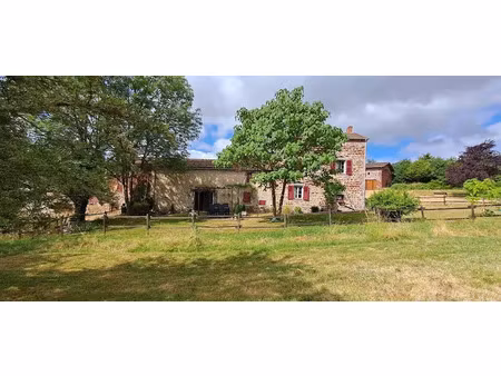 vente maison 4 pièces 100 m² à estandeuil (63520)  229 000 €