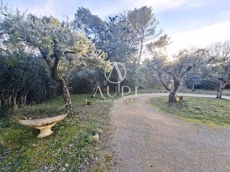 villa à vendre saint-étienne-du-grès piscine  grand terrain  alpilles