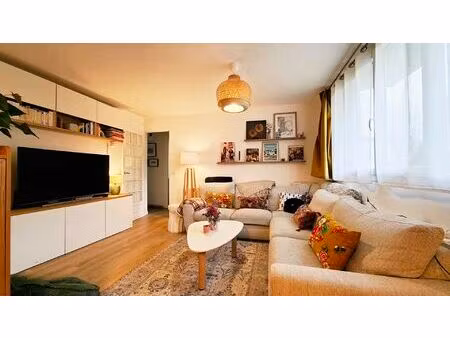 vente appartement 3 pièces  64.00m²  verrières