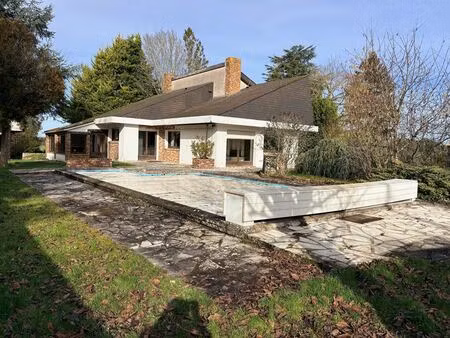 chaingy - vente maison contemporaine 8 pièces - 184 m² habitables sur terrain de 2444 m² a