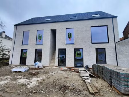 appartement te koop in hooglede met 3 slaapkamers