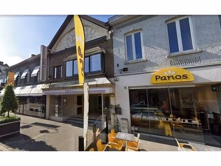 ruim commercieel gelijkvloers 825 m2