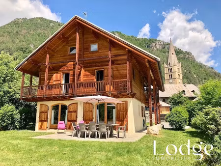 vente maison 8 pièces 175m2 pelvoux 05340 - 974000 € - surface privée