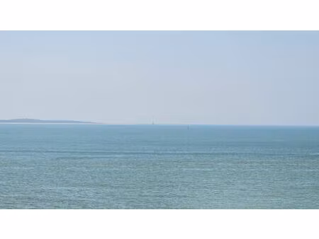 vente maison 6 pièces 131m2 royan 17200 - 998000 € - surface privée