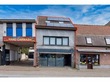 commercieel te koop in zelzate met 2 slaapkamers