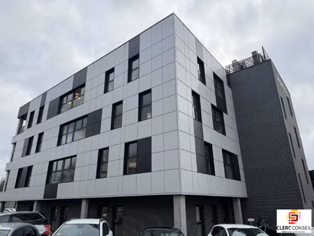 location local professionnel 228m² mont st aignan 76130