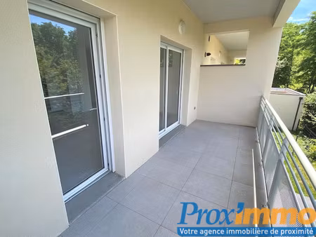 t3 recent avec balcon  garage et place de parking privative