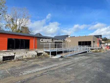 achat local commercial 742m²