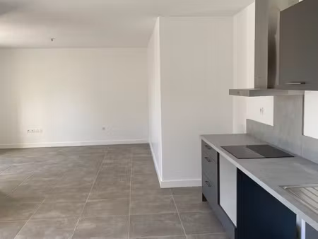 location appartement 3 pièces 62m² orleans 45000