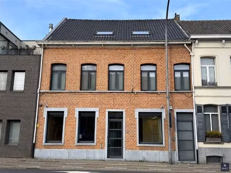 commercieel te koop in vrasene met 4 slaapkamers