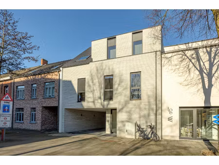 appartement te koop in rijkevorsel met 2 slaapkamers