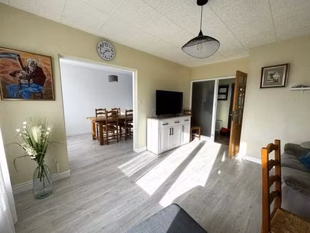 dijon - université - agréable appartement t4 de 70m² avec balcon