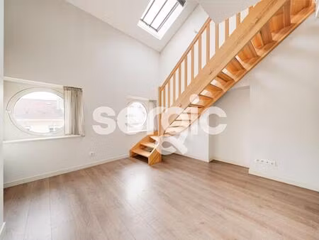 appartement duplex nancy 1 pièces 33 m2 / libre / place stanislas /