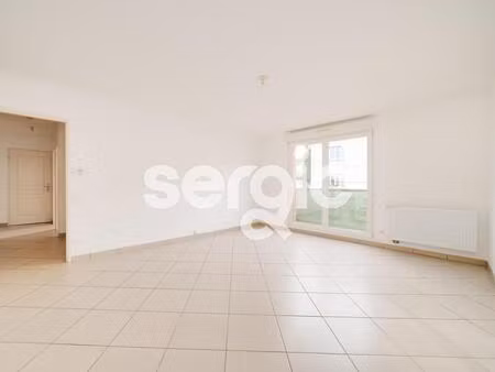 appartement nancy 3 pièces 60.5 m2 / libre / parking / cave