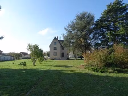 maison individuelle de 4 pièces de 205 m² située à gien