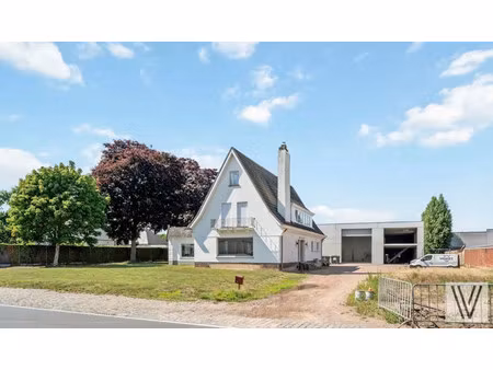 huis te koop in oostrozebeke met 6 slaapkamers