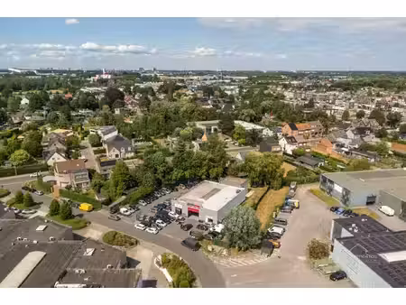 commercieel te koop in aartselaar met 3 slaapkamers