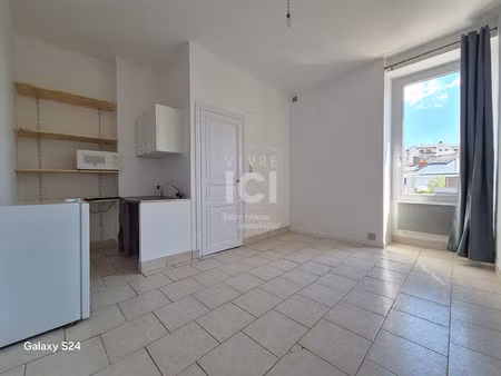 location appartement 1 pièce 15m²
