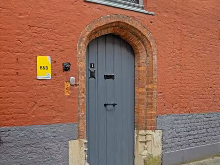 commercieel te koop in brugge met 4 slaapkamers