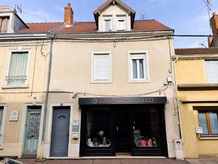 immeuble hyper centre ville avec local commercial et 2 appartements