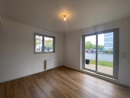 vente appartement 1 pièces 29m2 reims 51100 - 94500 € - surface privée