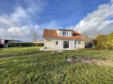 maison bourgneuf en mauges 7 pièce(s) 112 m2