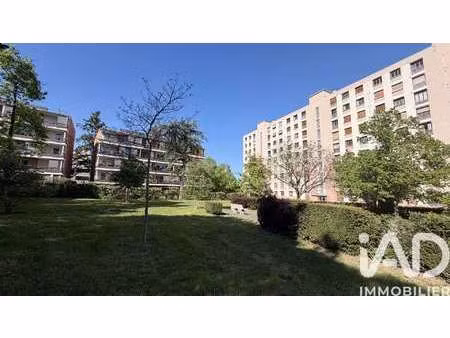 vente appartement 4 pièces à décines-charpieu (69150) : à vendre 4 pièces / 76m² décines-c