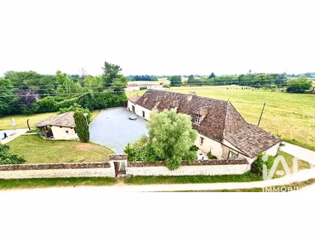 vente maison 7 pièces 250 m² à faux-en-périgord (24560)  459 000 €